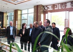 西安市民政局李平伟局长一行来我园检查指导清明节祭扫工作